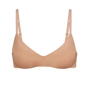 SKIMS ultimate wireless push up plunge 32B Clay